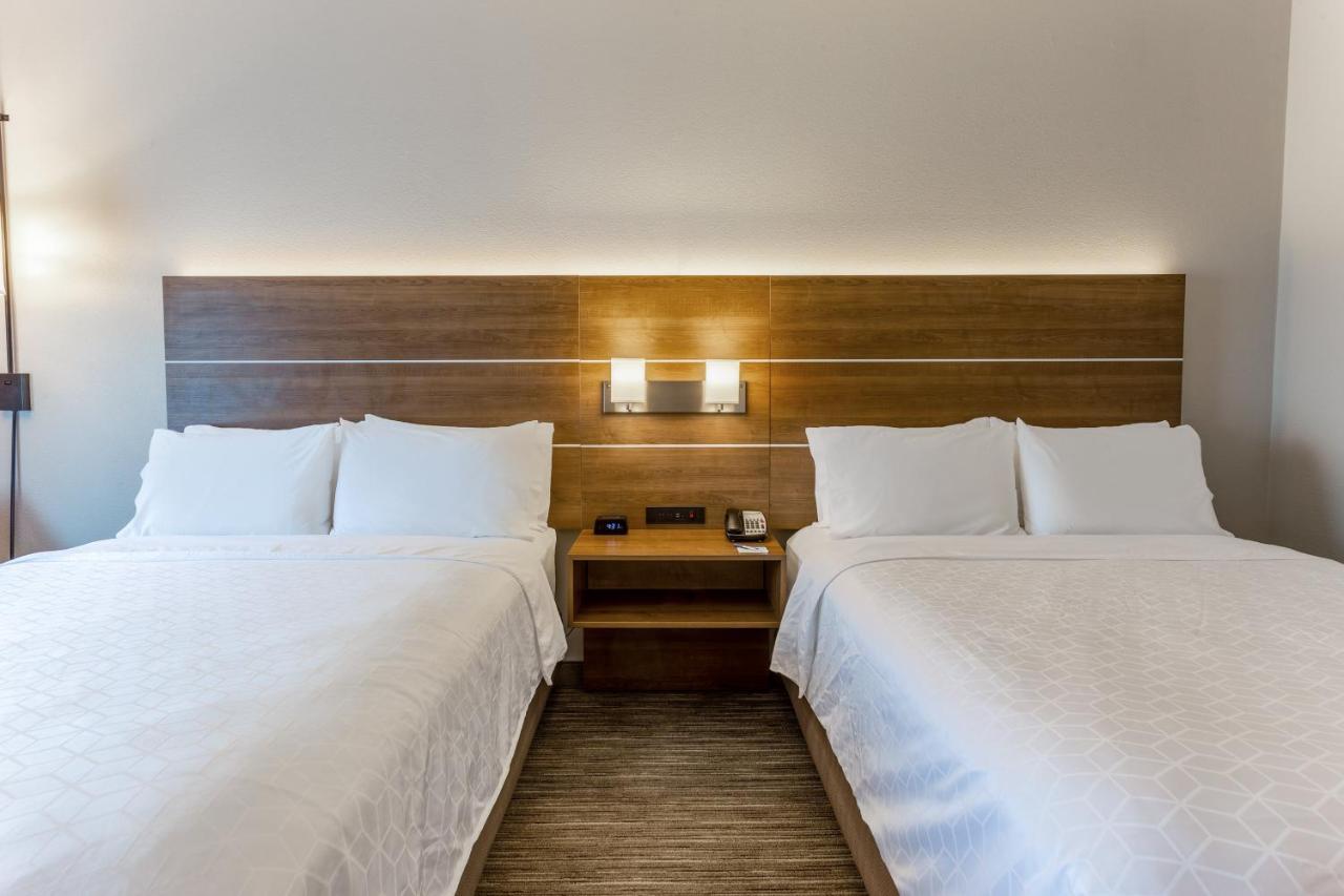 Holiday Inn Express & Suites O'Fallon-Shiloh By Ihg Room photo